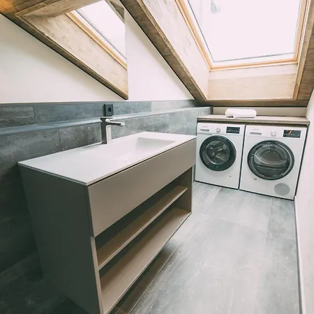 Apartmán Livalpin - With Private Sauna & Whirlpool